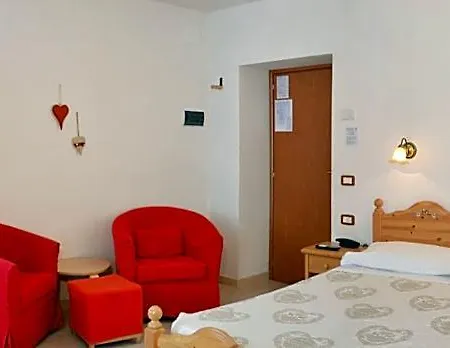 Frizzolan Otel 2*